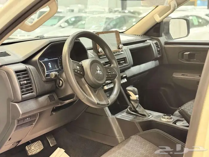 ميتسوبيشي L200 غمارتين بدون دبل 2024 7