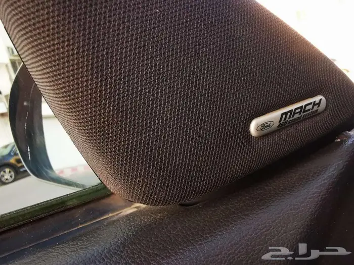 موستنج جي تي 2001 8