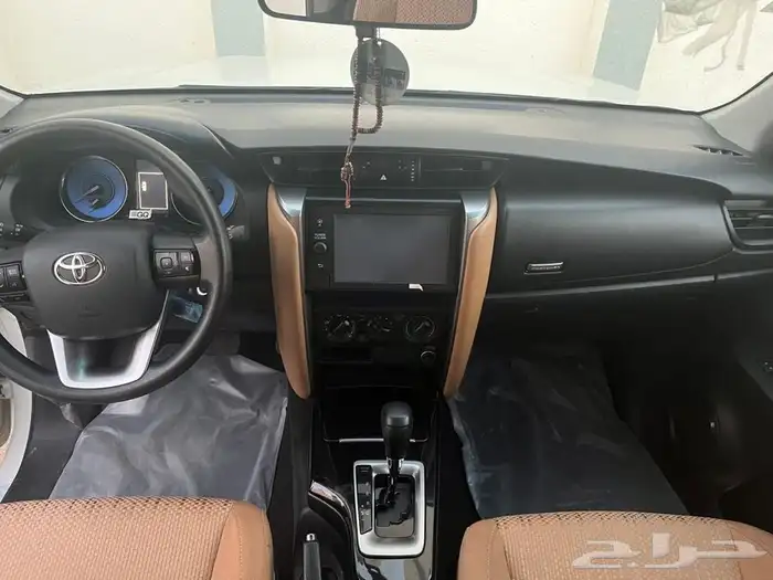 فورتشينر 2022 gx1 اربع سلندر بدون دبل ( وكاله ) 6