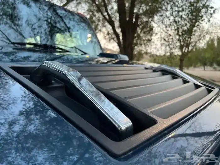 مخزن همر 2006 الجميح عداد 165 الف كم فقط 6