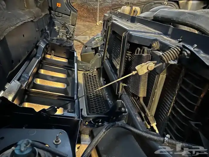 مخزن همر 2006 الجميح عداد 165 الف كم فقط 30