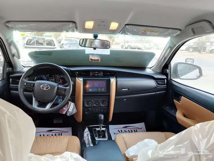 تويوتا فورتشينر GX2 4X4 بنزين دبل موديل 2025 5