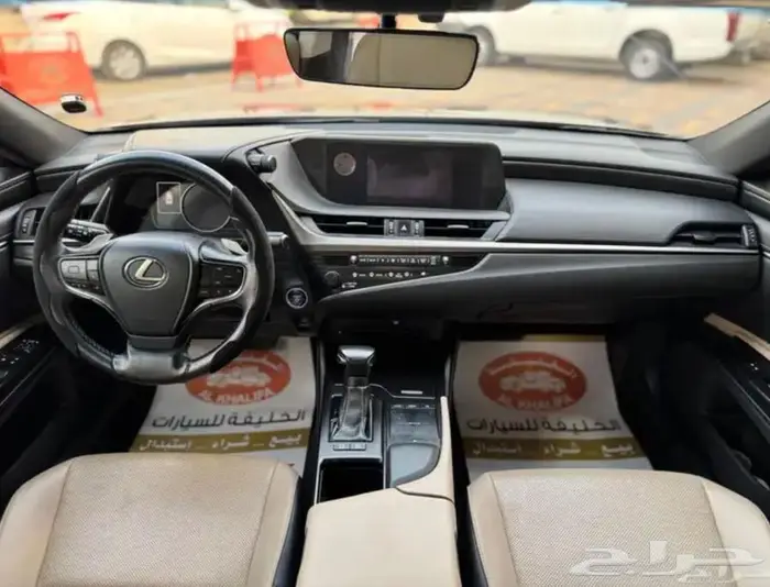 لكسز ES 300h هجين 2019 5