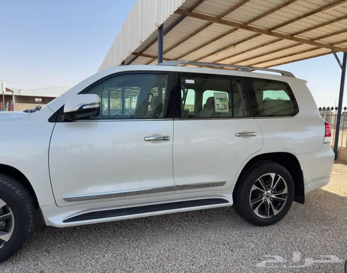 لاندكروزر GXR 2020 تورنق سعودي ماشي 72 فقط 67