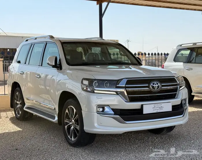 لاندكروزر GXR 2020 تورنق سعودي ماشي 72 فقط 7