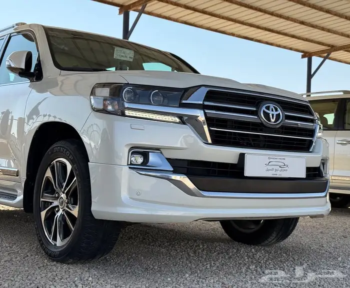 لاندكروزر GXR 2020 تورنق سعودي ماشي 72 فقط 20