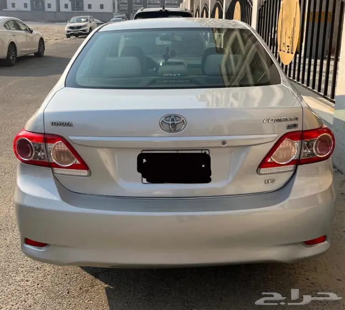 للبيع كورولا 2011 مالك اول 3