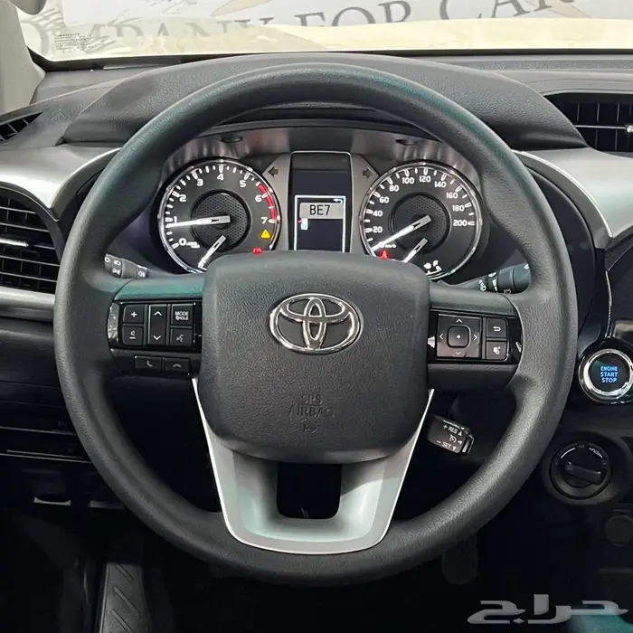 هايلوكس SGLX م2.7 فل كامل دبل بنزين تماتيك وقير عادي 2025 9