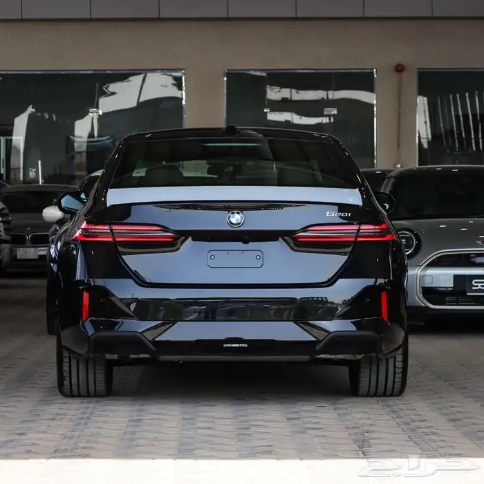 BMW 520 2026 ام كت اسود داخل اسبرسو 5