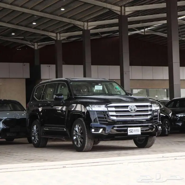 تويوتا لاندكروزر جي اكس ار L4 موديل 2025 اصفار 2