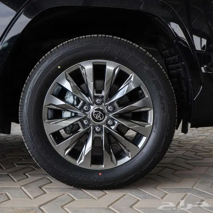 تويوتا لاندكروزر جي اكس ار L4 موديل 2025 اصفار 20