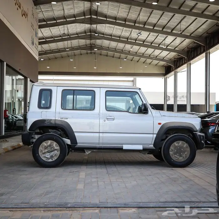 سوزوكي جمني 5 ابواب - موديل 2026 - قير اتوماتيك فل كامل 3