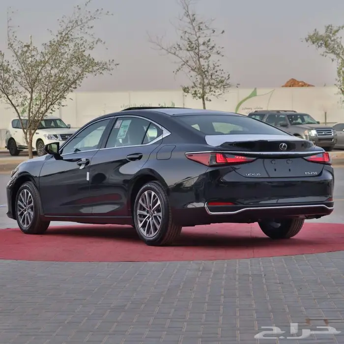 لكزس ES250 ستاندر 2025 ( اقساط على جميع البنوك ) 3