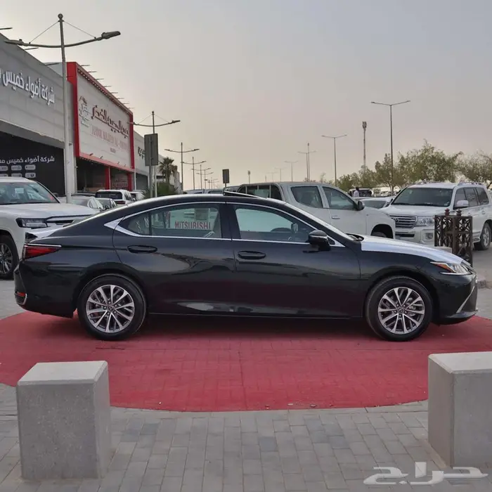 لكزس ES250 ستاندر 2025 ( اقساط على جميع البنوك ) 1