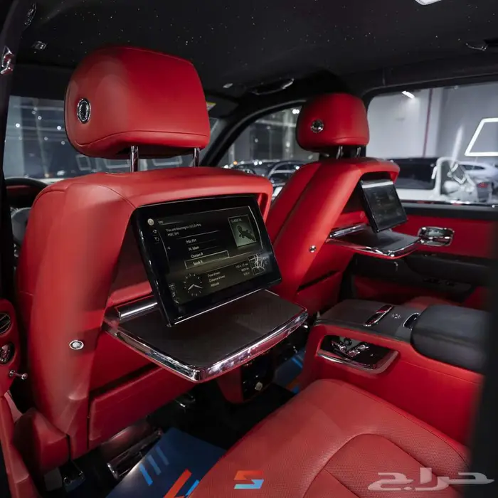 رولز رويس كولينان موديل 2020 26