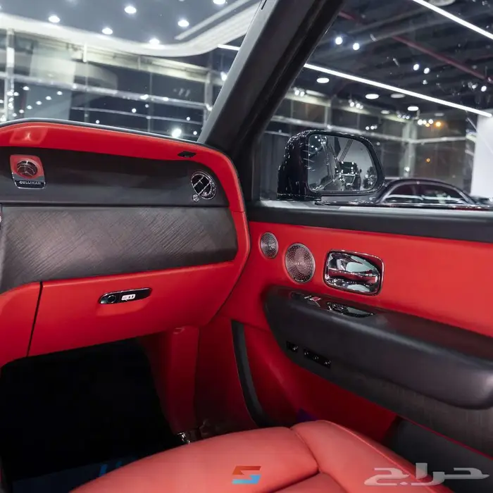 رولز رويس كولينان موديل 2020 15