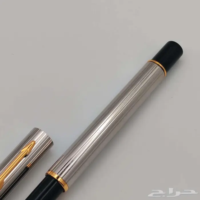 قلم باركر 88 ريالتو   اللون الفضي بتطعيمات سوداء وذهبية 2