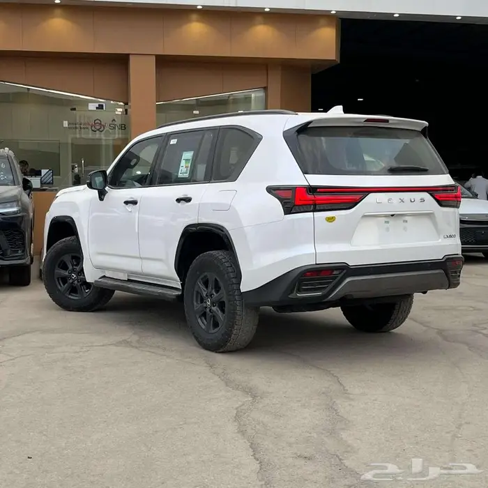 لكزس LX600 OT سعودي 2025 عبد اللطيف جميل 9