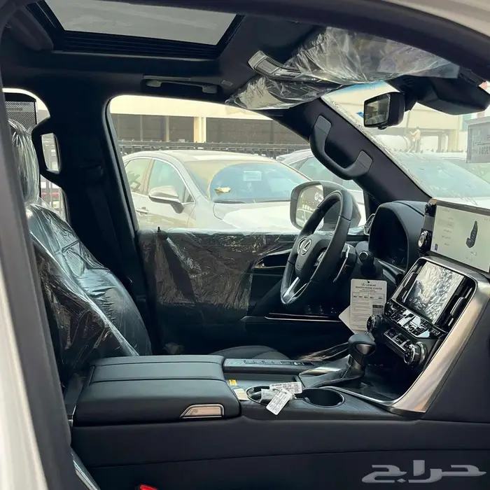لكزس LX600 OT سعودي 2025 عبد اللطيف جميل 3