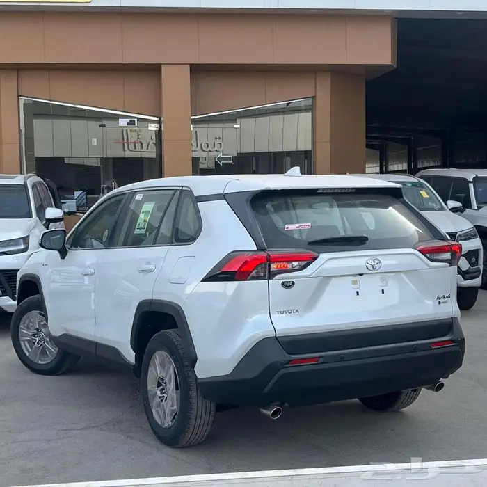 تويوتا راف فور نص فل هايبرد XLE HEV 2025 3