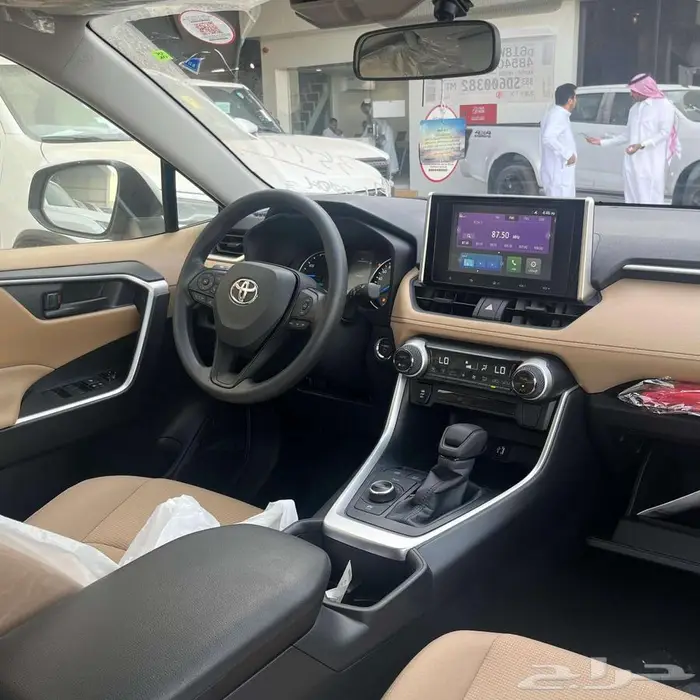 تويوتا راف فور نص فل هايبرد XLE HEV 2025 7