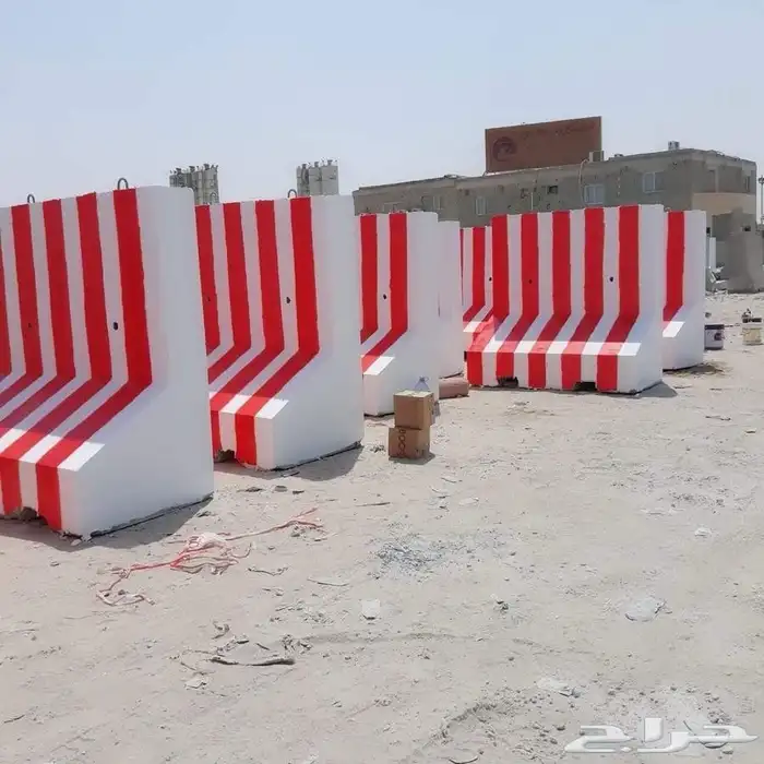 حواجز خرسانية نيوجرسي سفتي مصدات قواعد انارة حجر 2