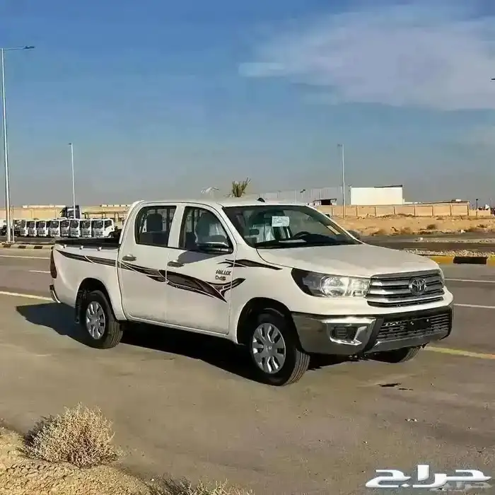 تويوتا هايلوكس 2025 1