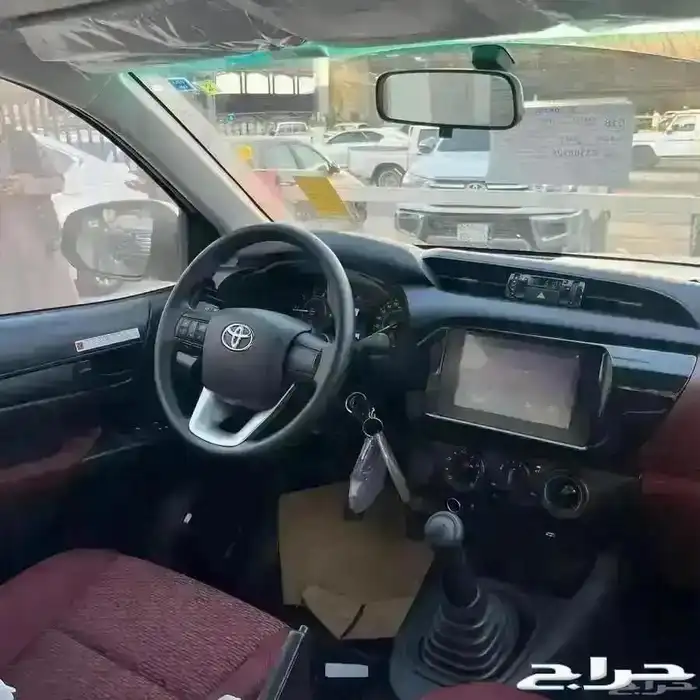 تويوتا هايلوكس 2025 4