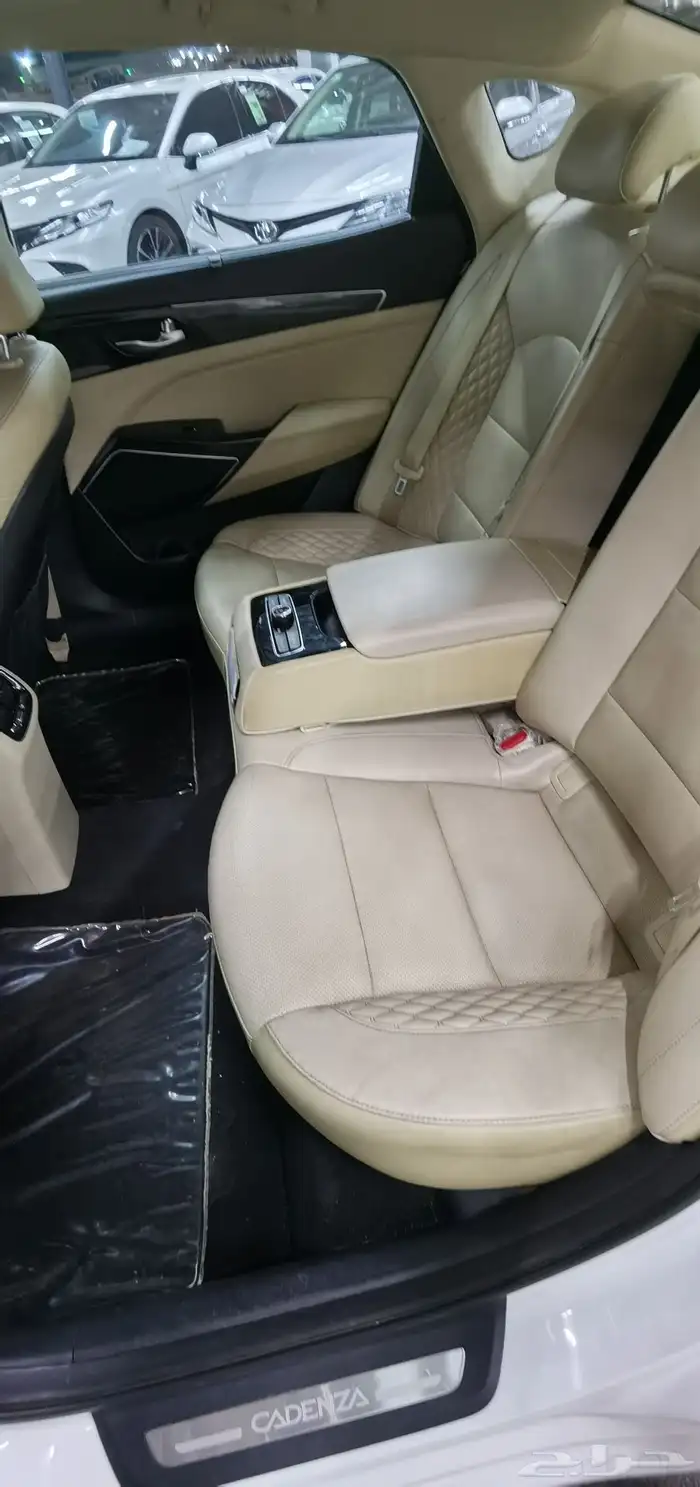 كيا كادنزا الموديل 2017 فل كامل 6 سلندر 14