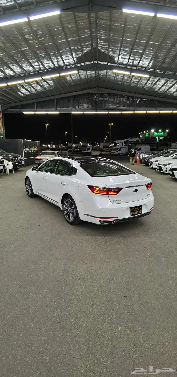 كيا كادنزا الموديل 2017 فل كامل 6 سلندر 5