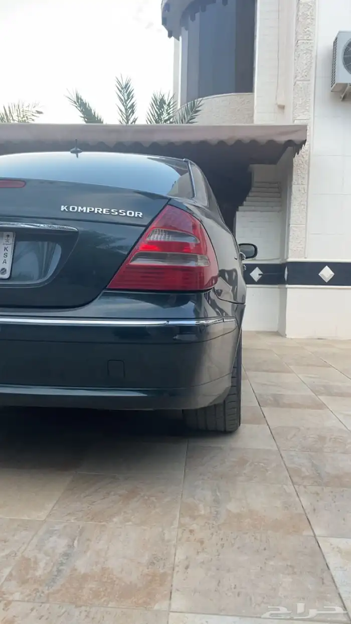 للبيع مرسيدس 200 E 2