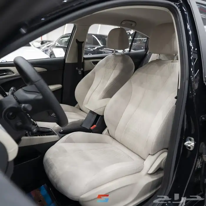 ام جي 5 STD 2025 6