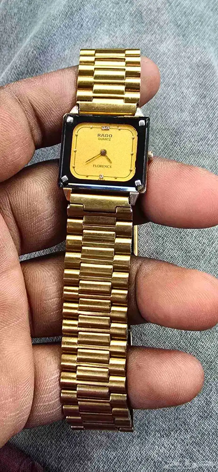 للبيع ساعة رادو سويسري 4