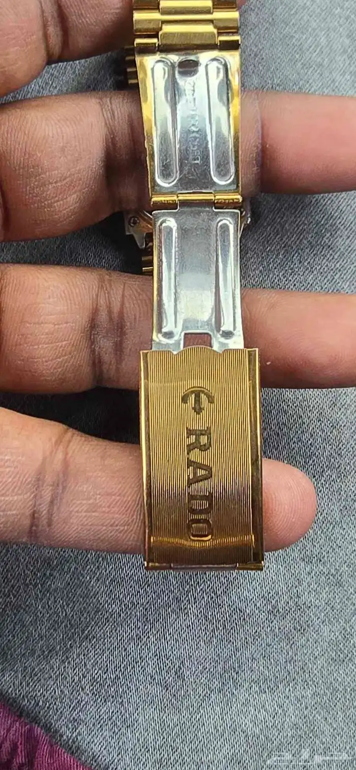 للبيع ساعة رادو سويسري 5