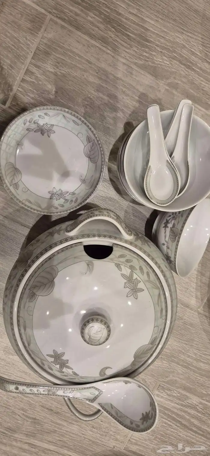 ادوات مطبخ بحاله ممتازة وبعضها جديد 5