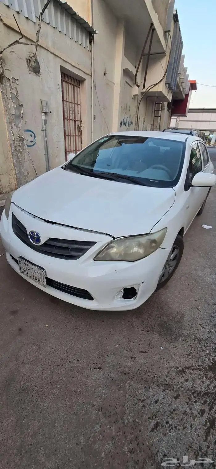 تويوتا كورولا 2013 جير عادي البيع مستعجل ممشى 300 وعليها 0