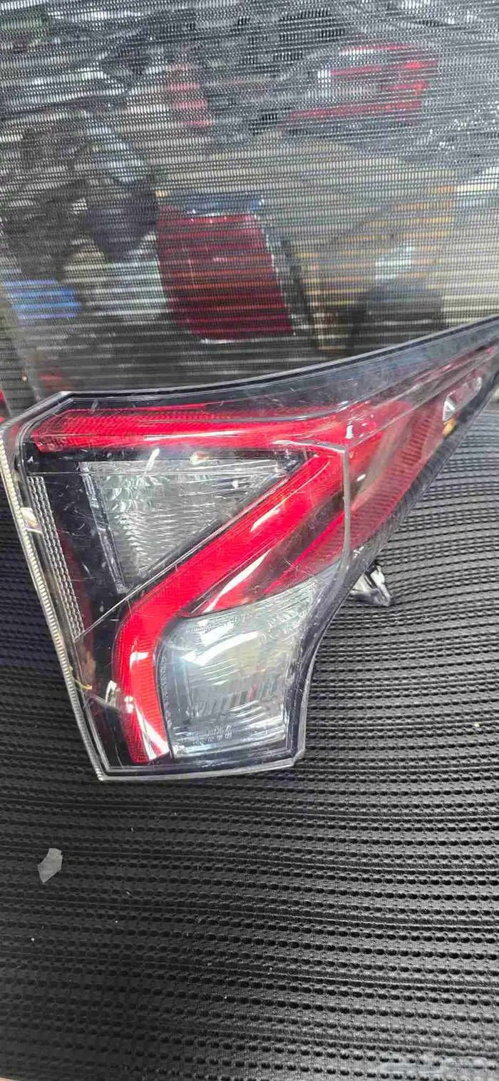 اسطبات خلفيه تايوتا بريوس اصلي وكاله 1