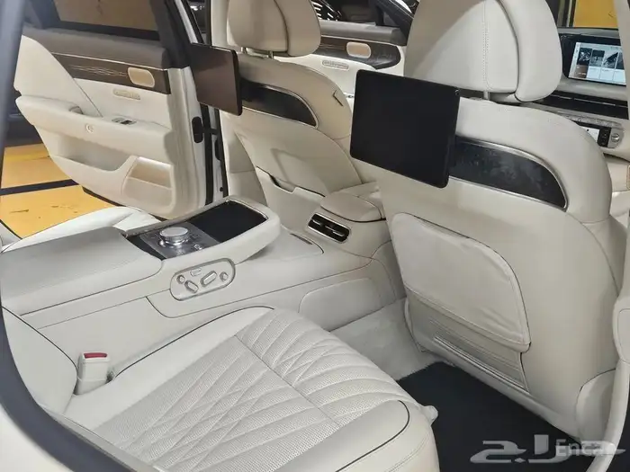 Genesis G90 eS C AWD 2023 18