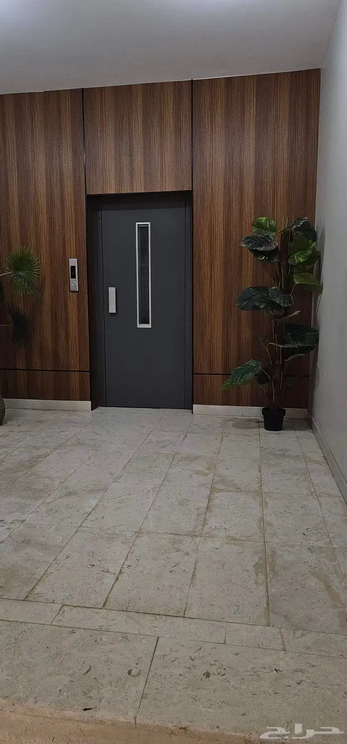 شقه للايجار- أبها- حي الحمراء بعد واحه القصيم للتمور 0