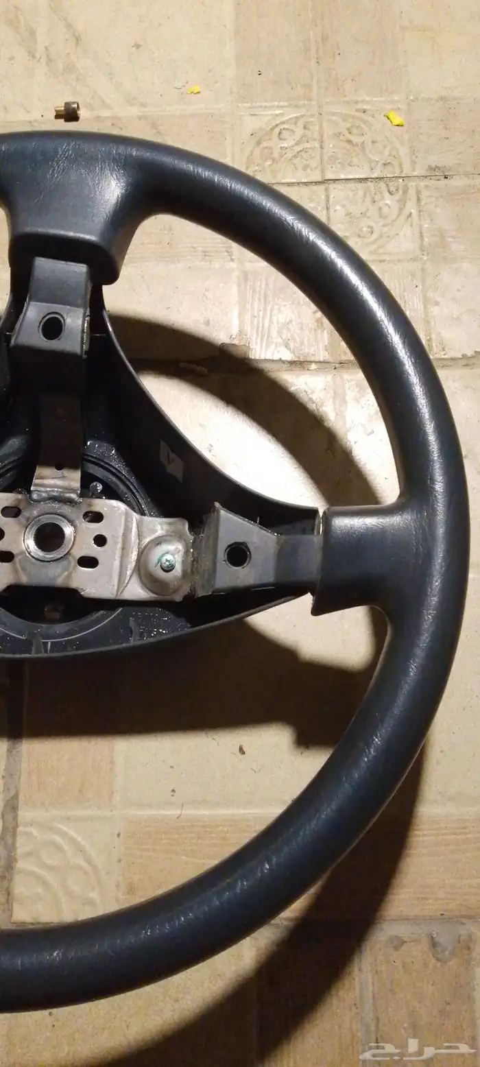 طاره هايلكس بعروقه اللون اسود بدون مظرب ب250 حد 3