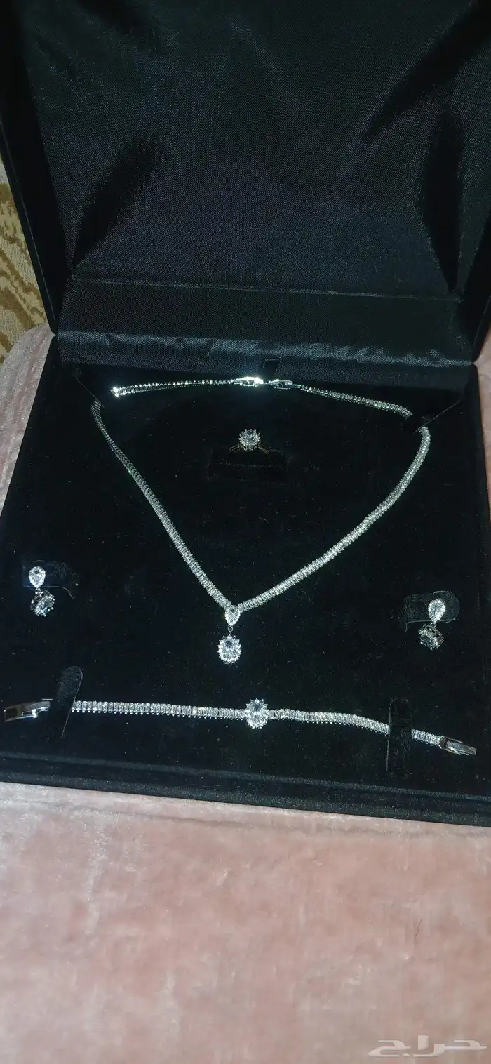 طقم مجوهرات مرصع ب الزريكون 4