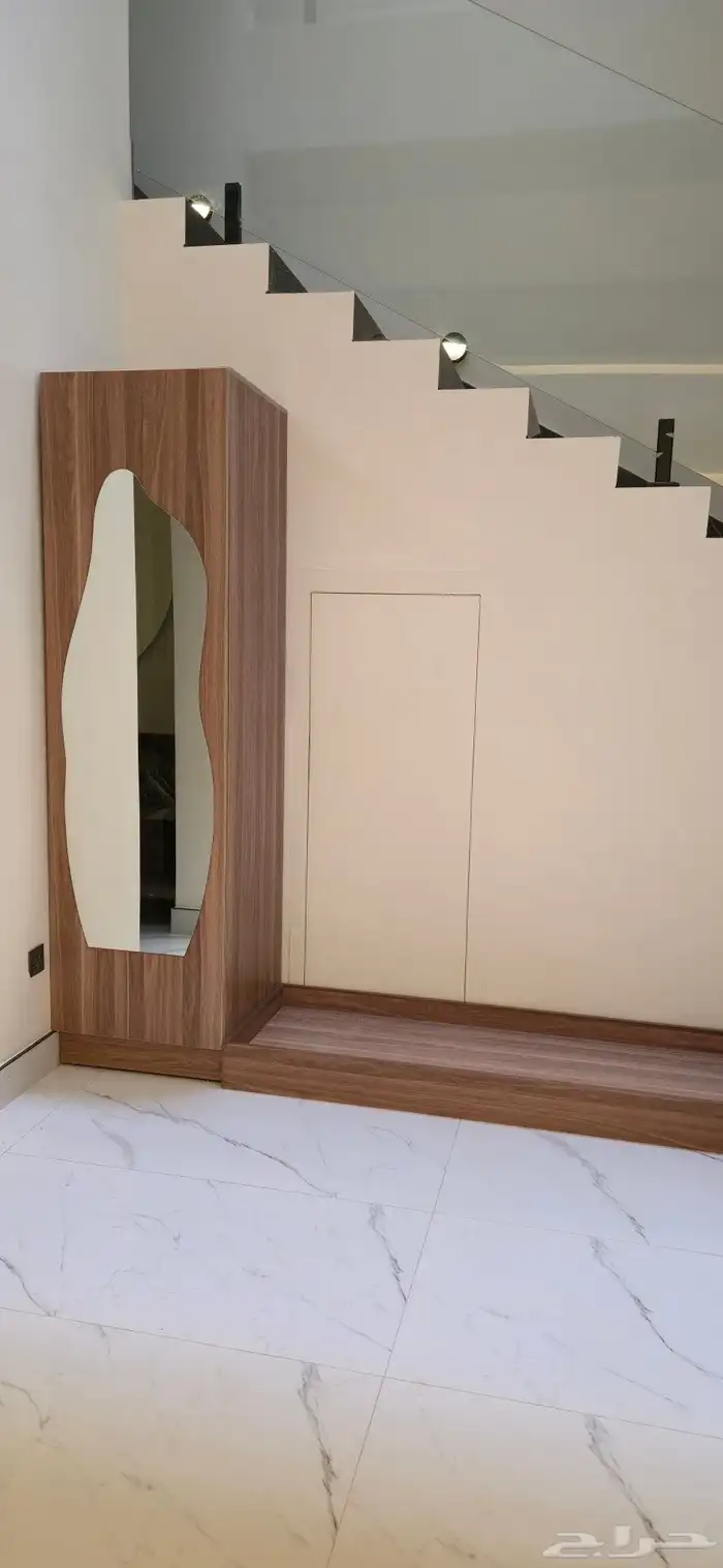 دولاب عبايا وديكورات 0