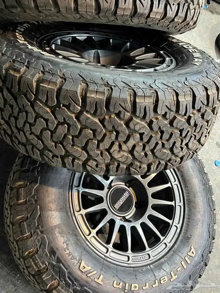 جنوط ميثود خمسه مسمار اصلي مع كفرات نص حجري مقاس 17 15