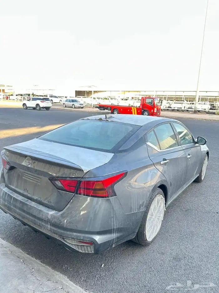 نيسان التيما نص فل موديل 26 3