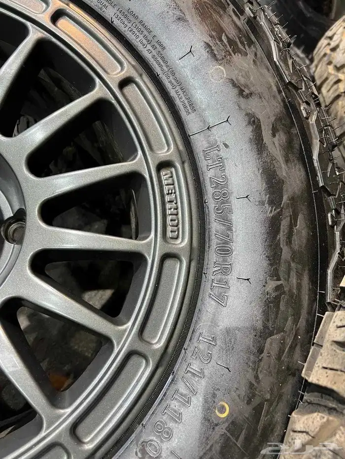 جنوط ميثود خمسه مسمار اصلي مع كفرات نص حجري مقاس 17 1