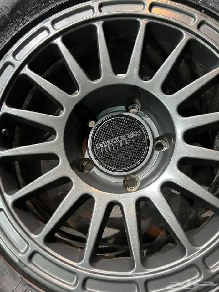 جنوط ميثود خمسه مسمار اصلي مع كفرات نص حجري مقاس 17 5