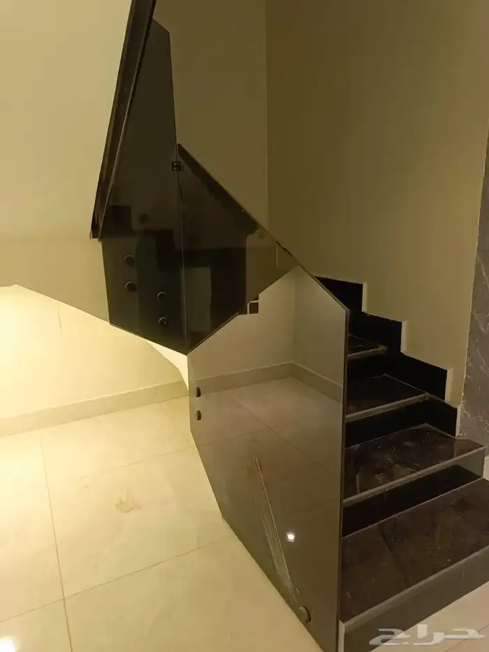 زجاج سيكوريت 2