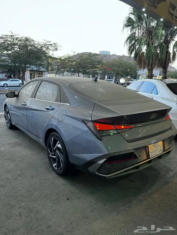 للبيع هيونداي النترا 2025 كمفورت اصفار 5