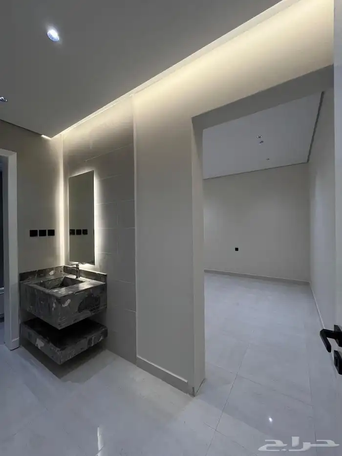 للبيع دور مستقل فى خميس مشيط على مساحه أرض500متر بسعر 700الف 9