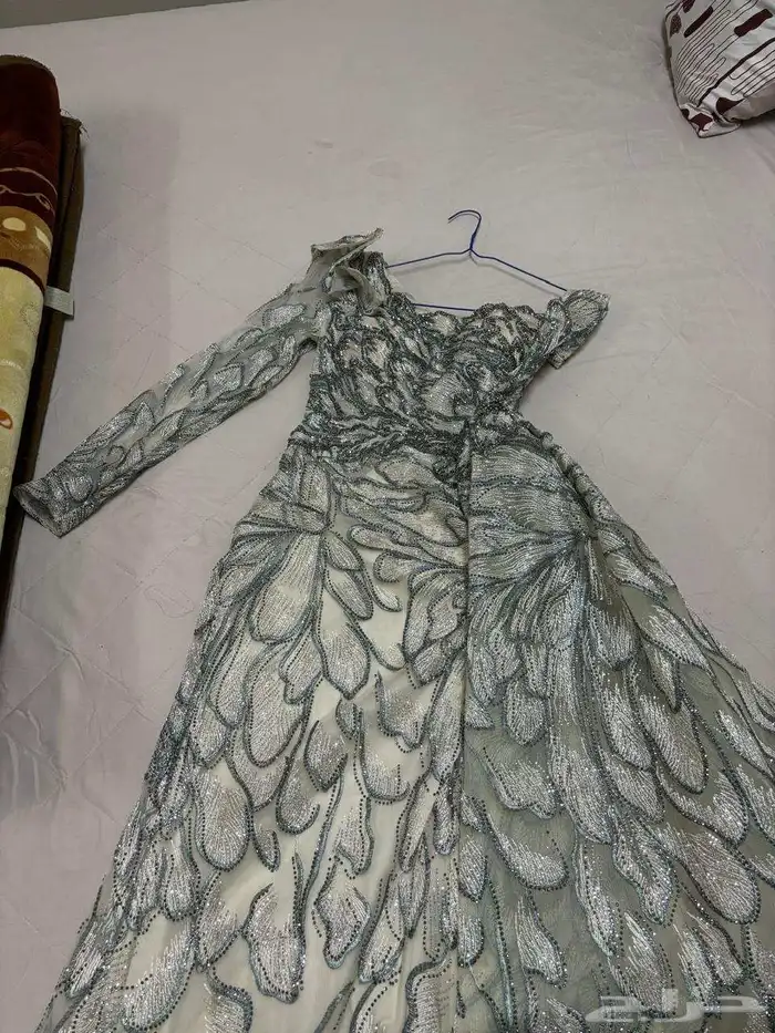 فستان فخم لبسة وحدة مقاس S 1